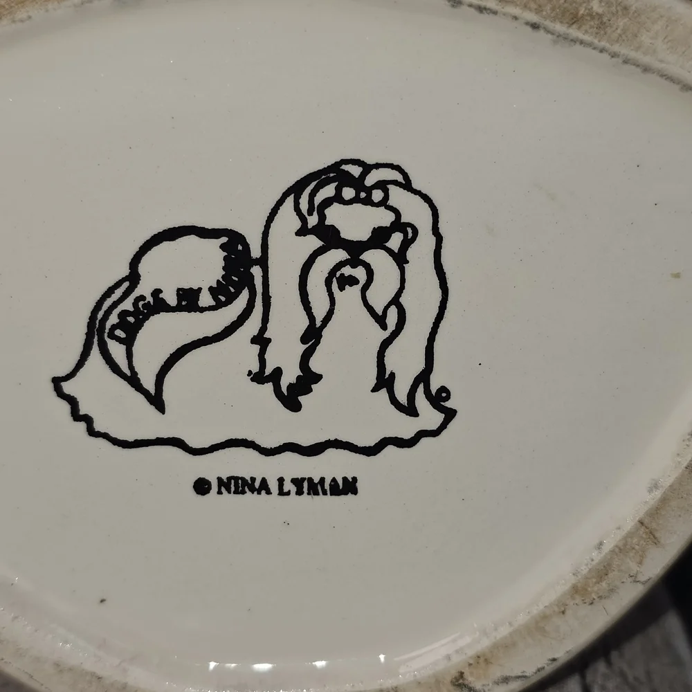 VINTAGE NINA LYMAN CERAMIC HAND PAINTED SHIH TZU DOG 8 INCH VASE